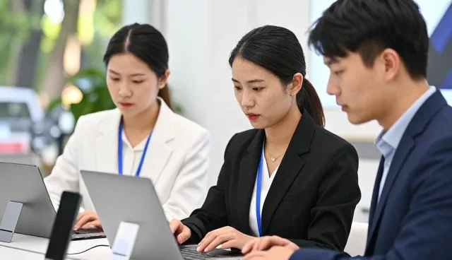 智能手环在批发零售场景中的性能表现与适用条件分析